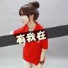 被广场舞大妈驱赶女孩继续淡定打球